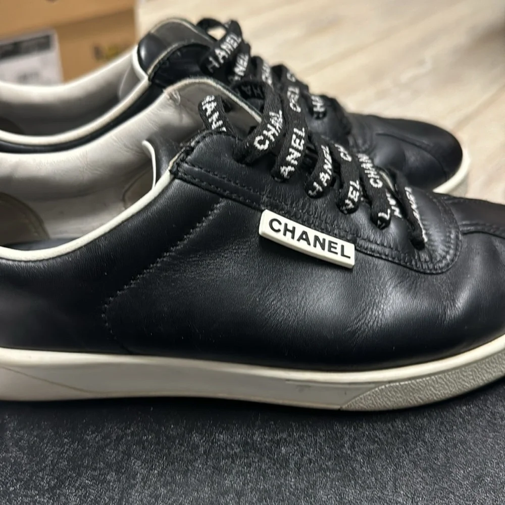 CHANEL Sneakers - Picture 5 of 6